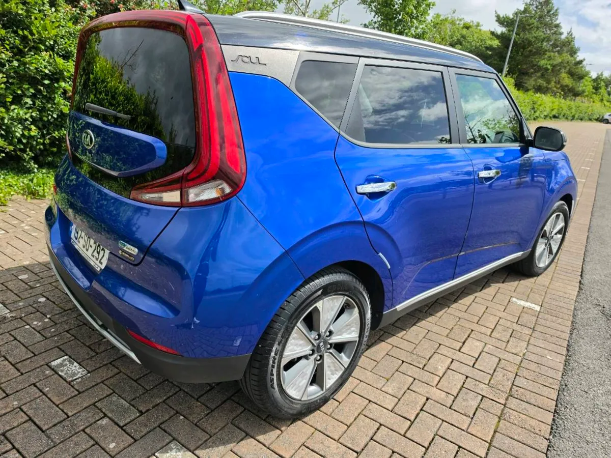 kia e soul car - Image 4