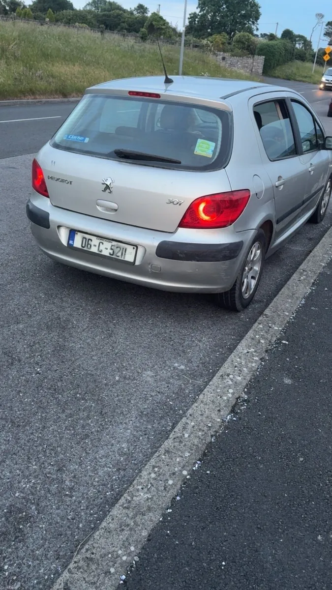Peugot 06 - Image 1