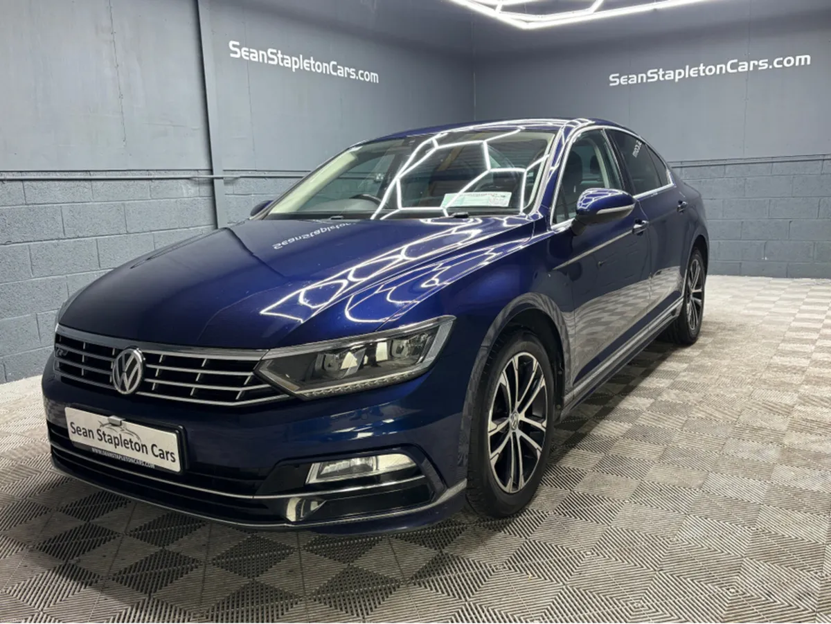 Volkswagen Passat RLINE 2.0 TDI MANUAL 6SPEED FWD - Image 1