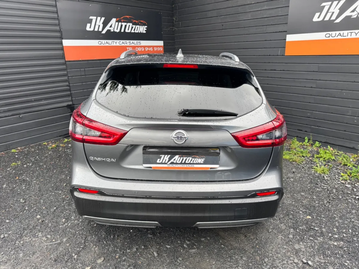 Nissan Qashqai 1.2 N-CONNECTA 5DR - Image 5