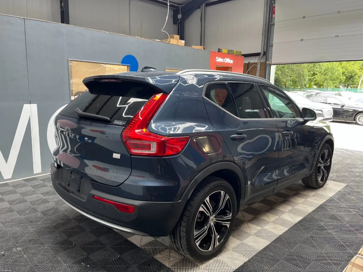 Volvo XC40 2022 VOLVO XC40 RECHARGE PHV 1.5 AUTOMA - Image 2