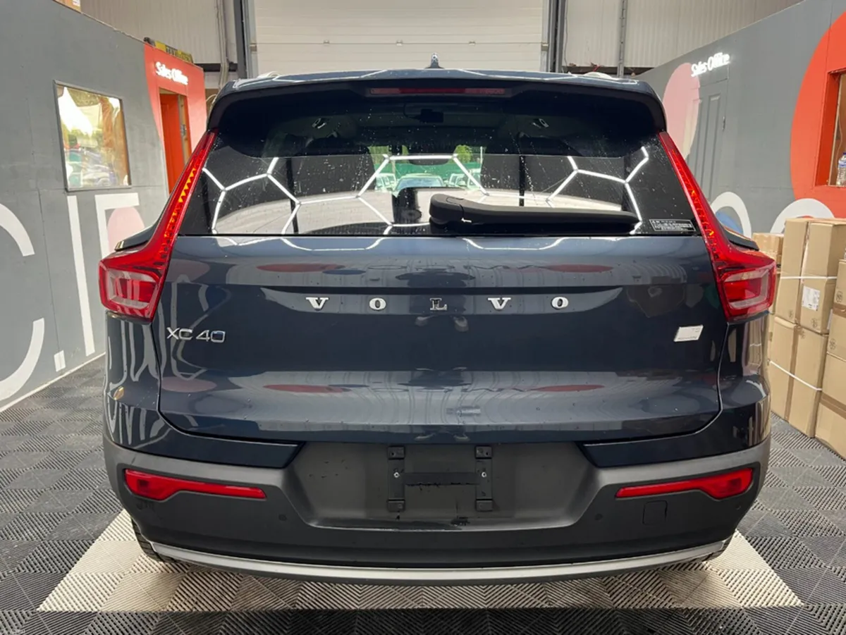 Volvo XC40 2022 VOLVO XC40 RECHARGE PHV 1.5 AUTOMA - Image 3