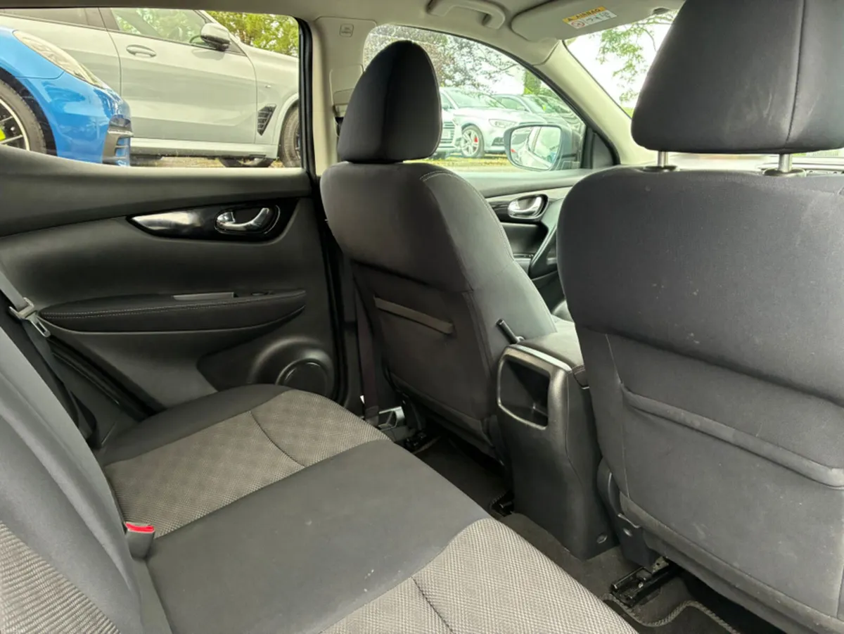 Nissan Qashqai 1.5 DSL SV SAFETY - Image 6