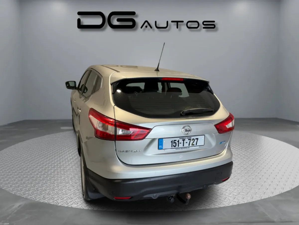 Nissan Qashqai 1.5 SV SAFETY PK + CON DSL CONNECT - Image 3