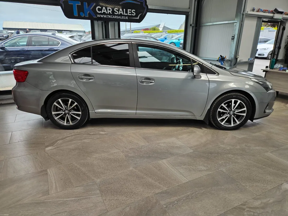 14 TOYOTA AVENSIS TERRA ICON 2.0 DIESEL - Image 2