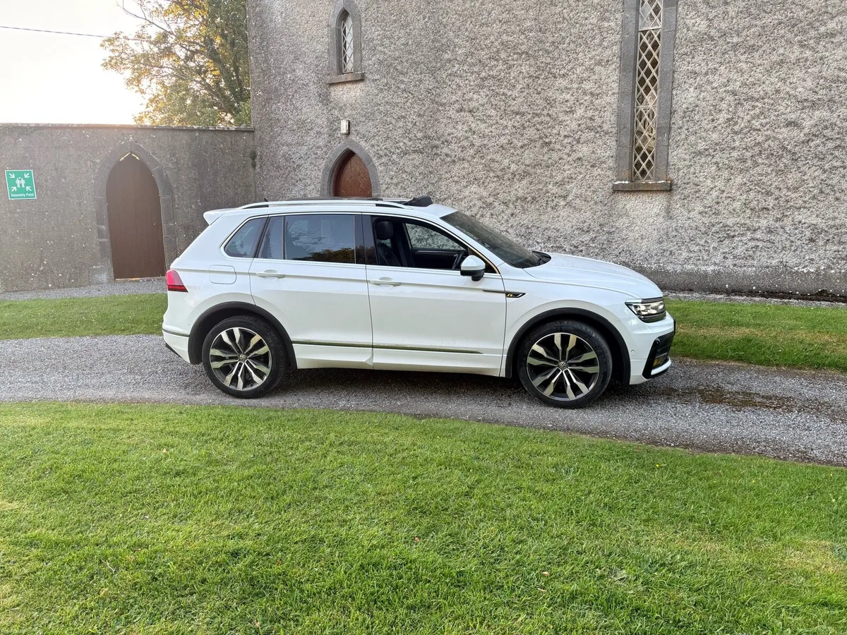 Volkswagen Tiguan R Line - Image 1