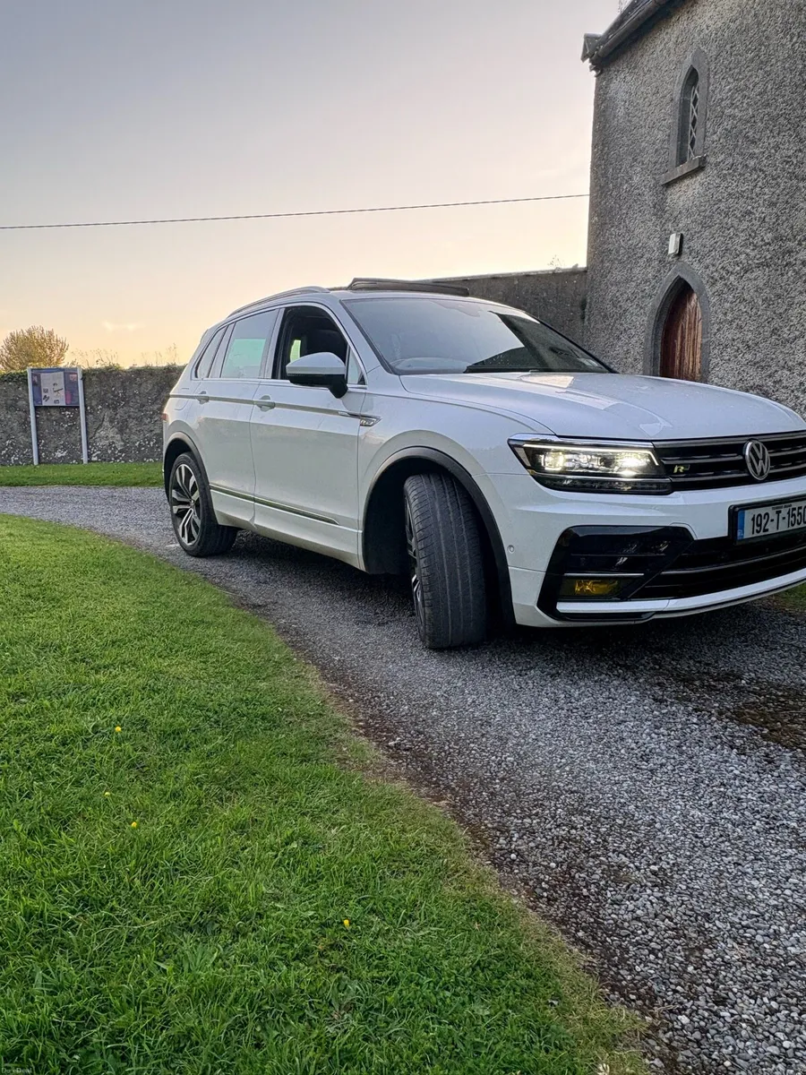 Volkswagen Tiguan R Line - Image 2