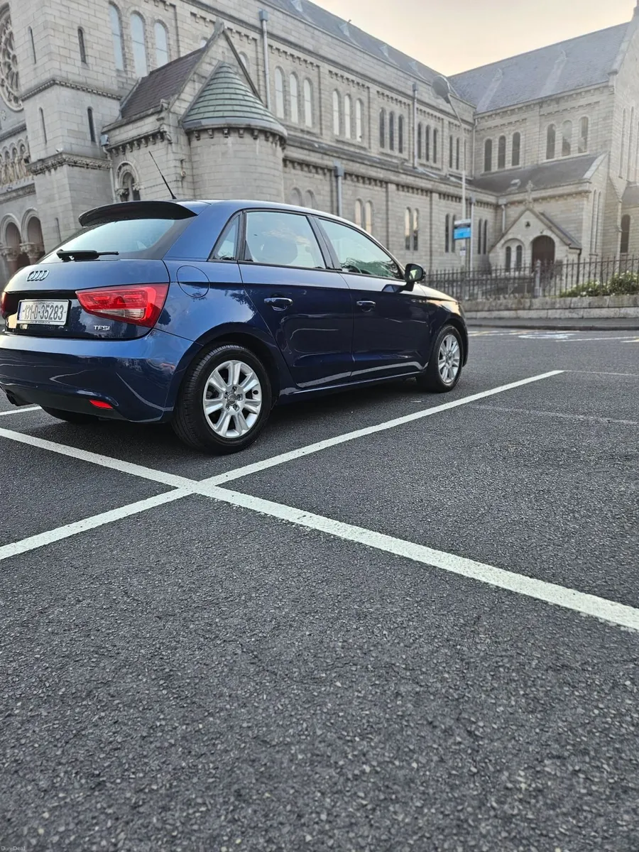 Audi A1 2013 - Image 2