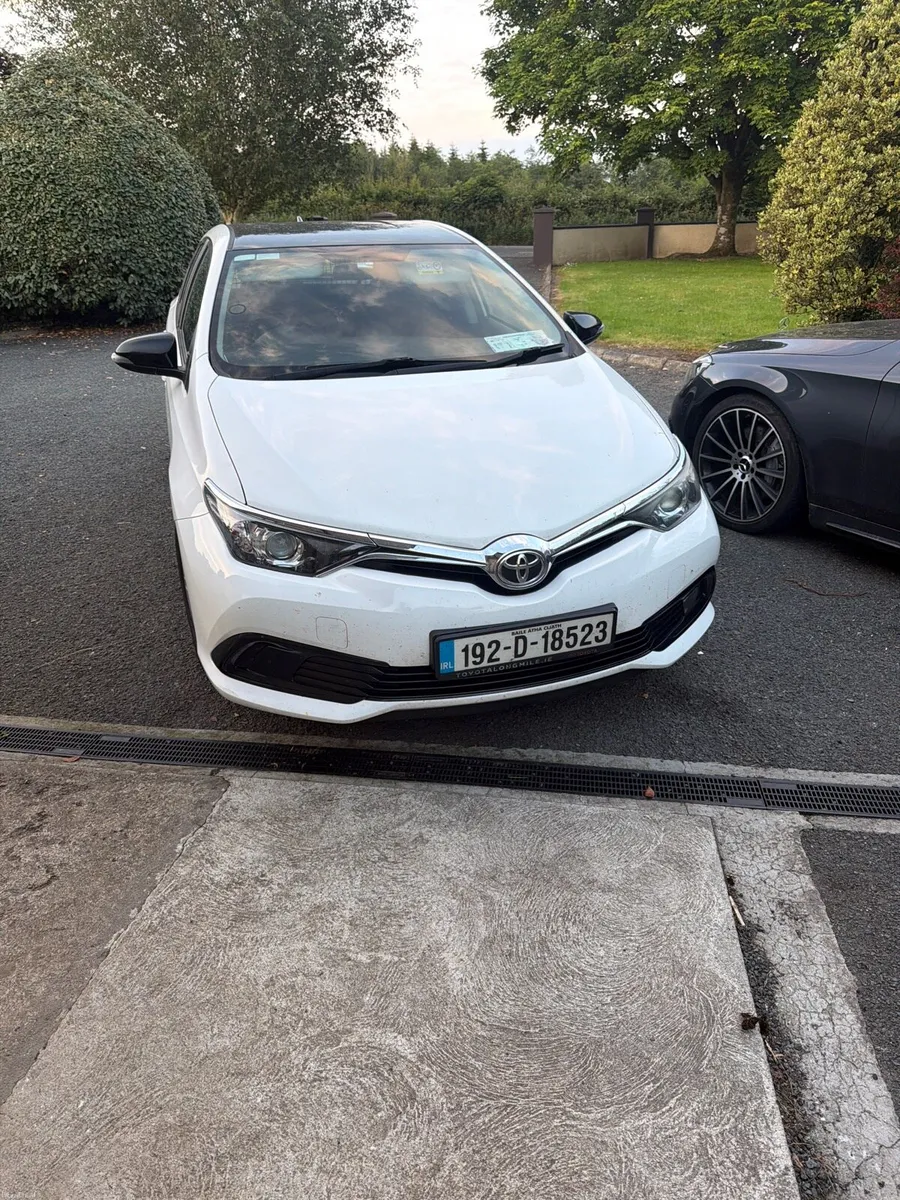 Toyota Auris Car / Van - Image 3
