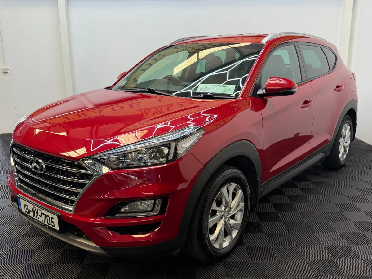 2019 Hyundai Tucson  Executive LOW KM - Image 4