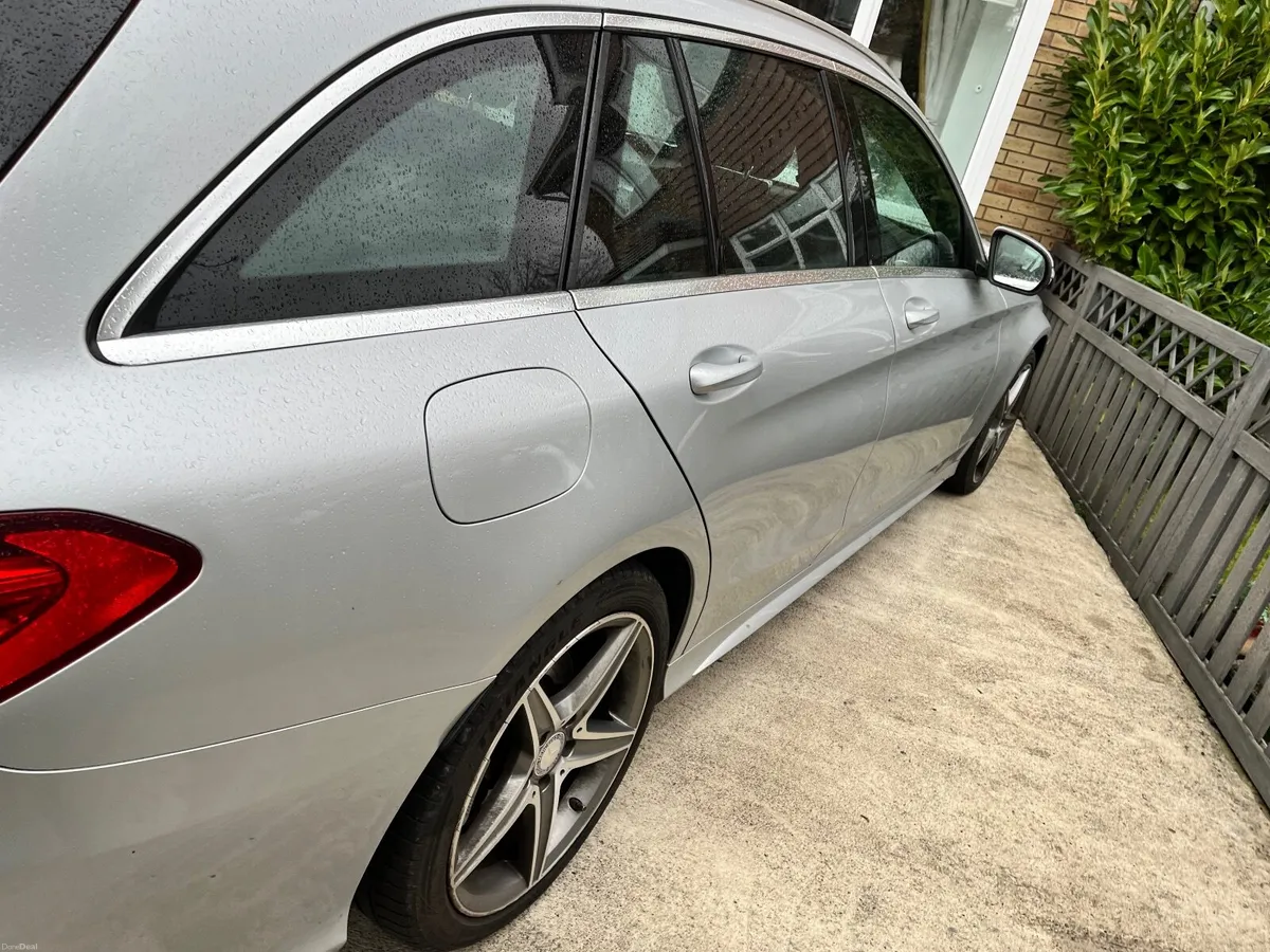 Mercedes-Benz C-Class 2016 - Image 4