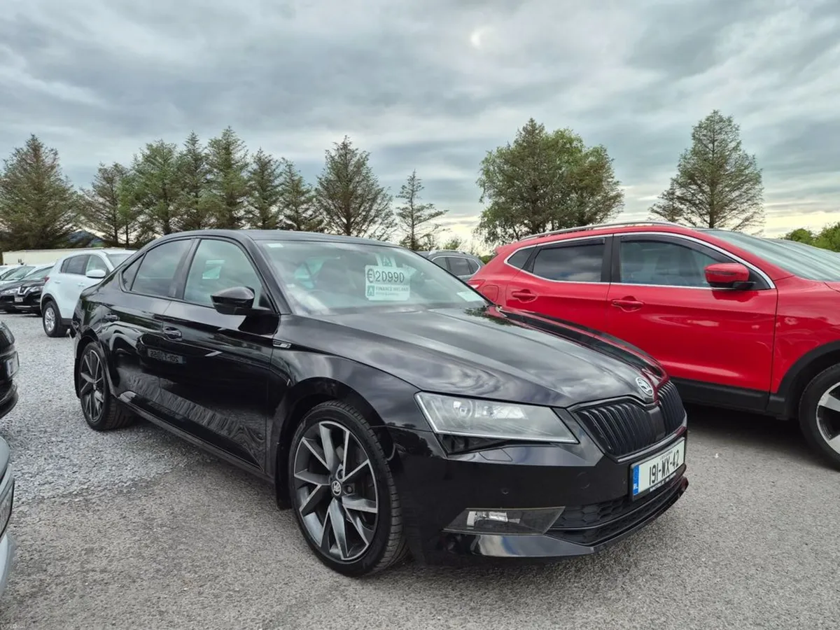 Skoda Superb SPORTLINE 2.0tdi 150HP 4DR - Image 1