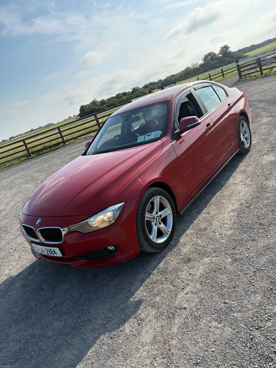 F30 320D SE - Image 2
