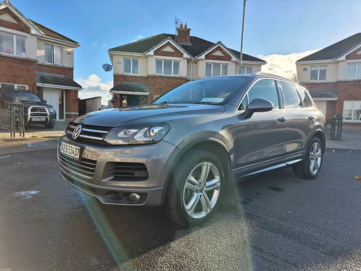 2014 Volkswagen Touareg - Image 4