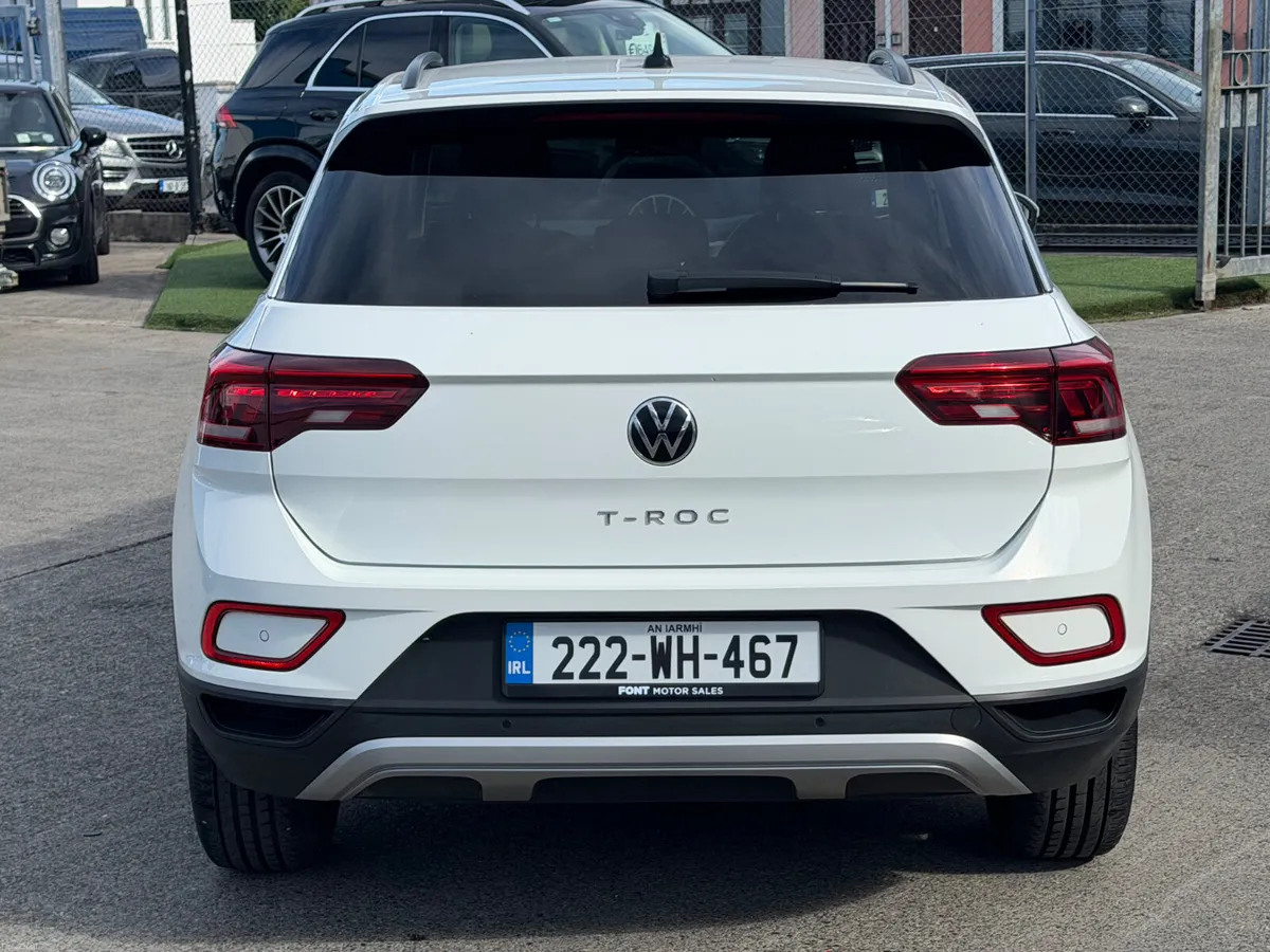 222 Volkswagen T-Roc 1.0 LIFE - LOW KM - - Image 6