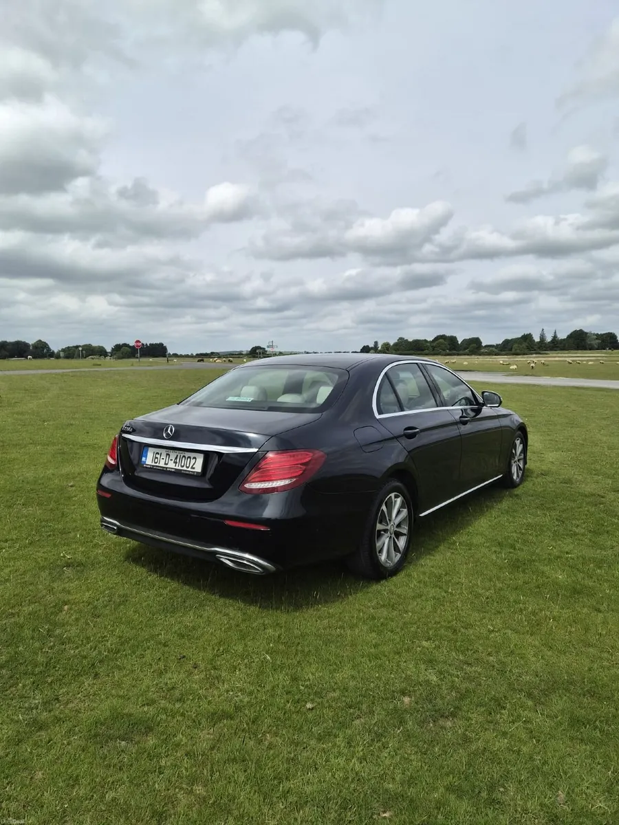 Mercedes-Benz E-Class 2016 - Image 3