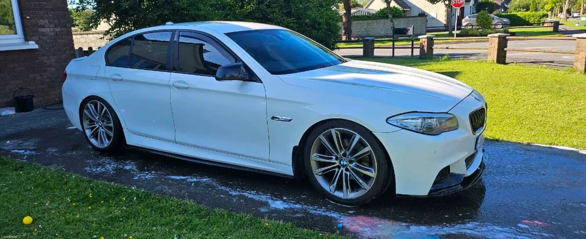 BMW F10 520D M SPORT - Image 1
