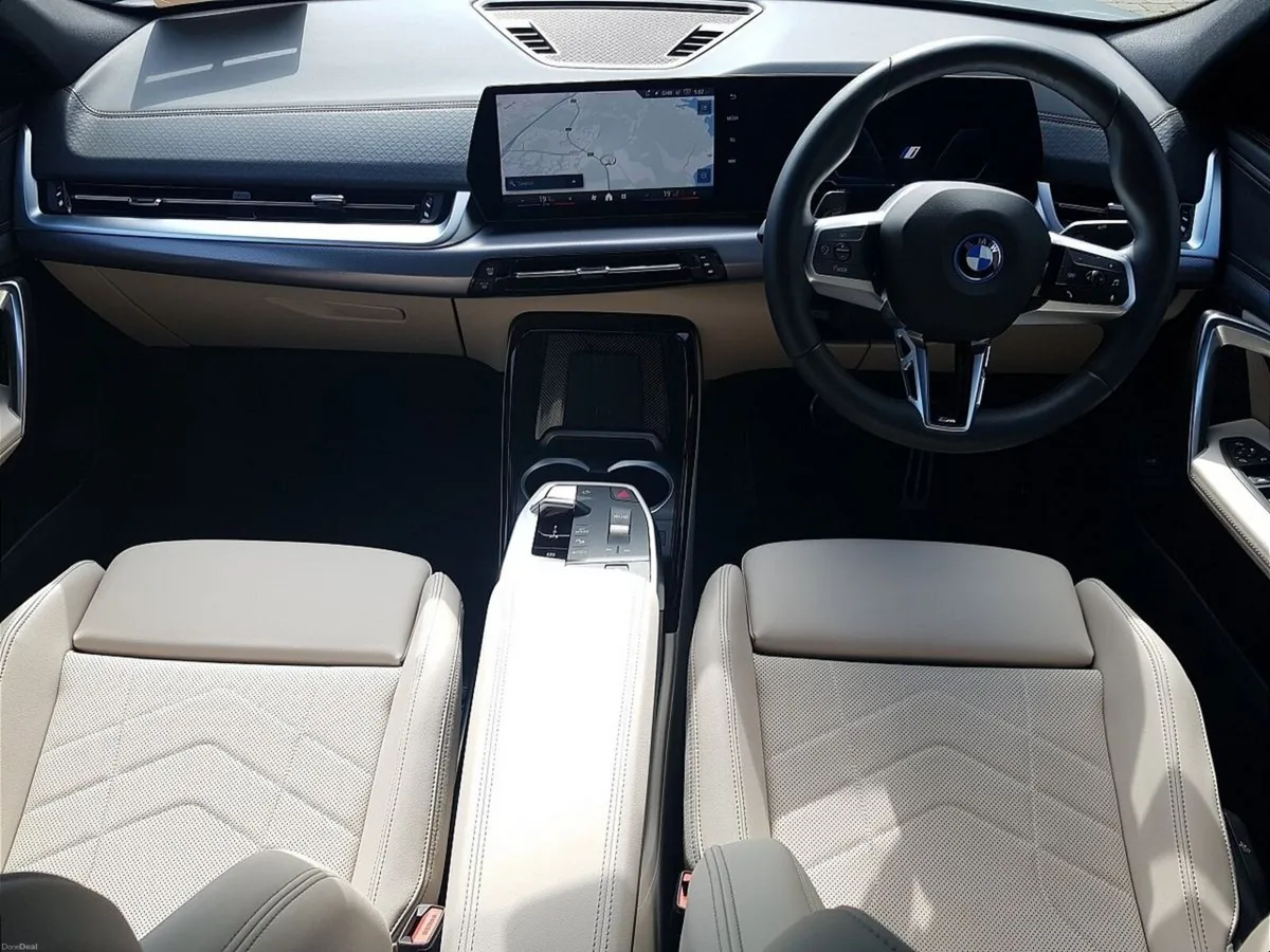 BMW iX2 eDrive20 Shadow Edition - Image 4