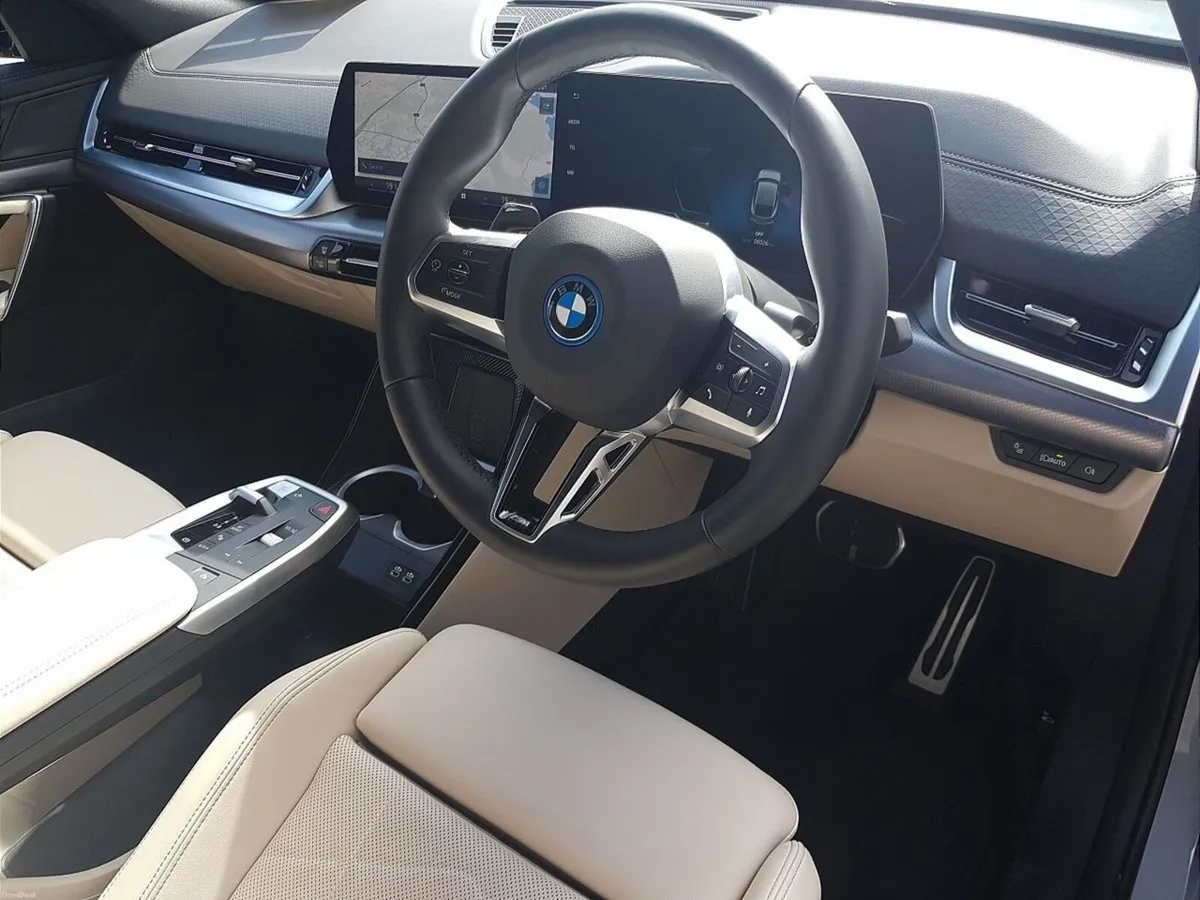 BMW iX2 eDrive20 Shadow Edition - Image 6