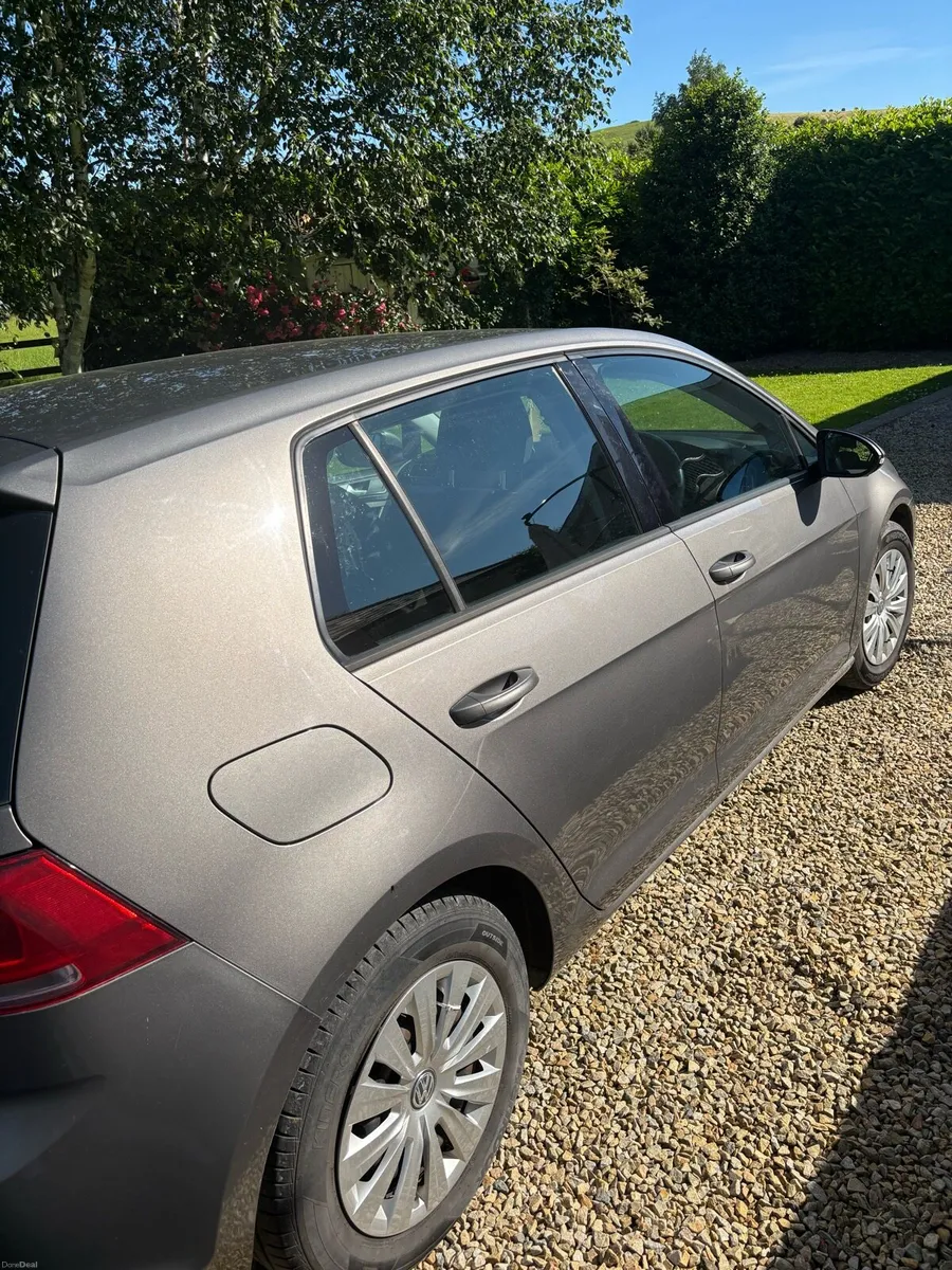 VW Golf - Image 4