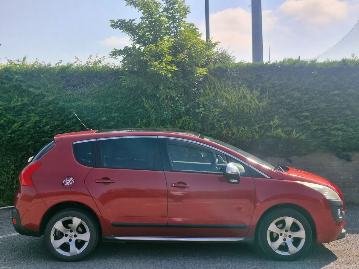 Peugeot 3008 2010 - Image 2
