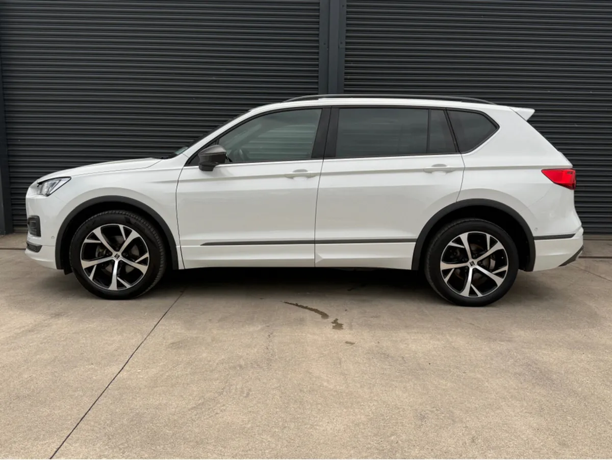 SEAT Tarraco FR TDI  DSG  ** 7 SEATER ** - Image 4