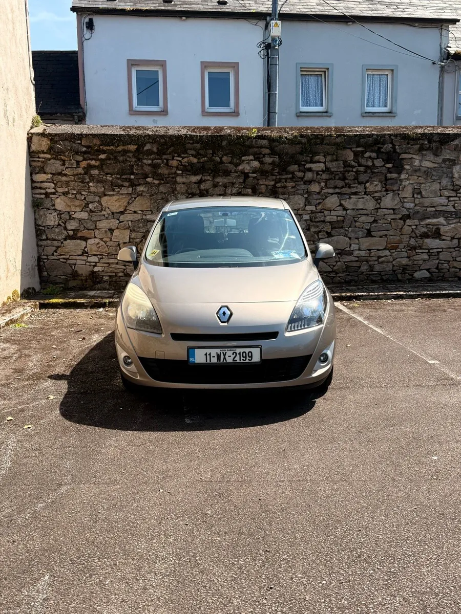 Renault Grand Scenic - Image 3