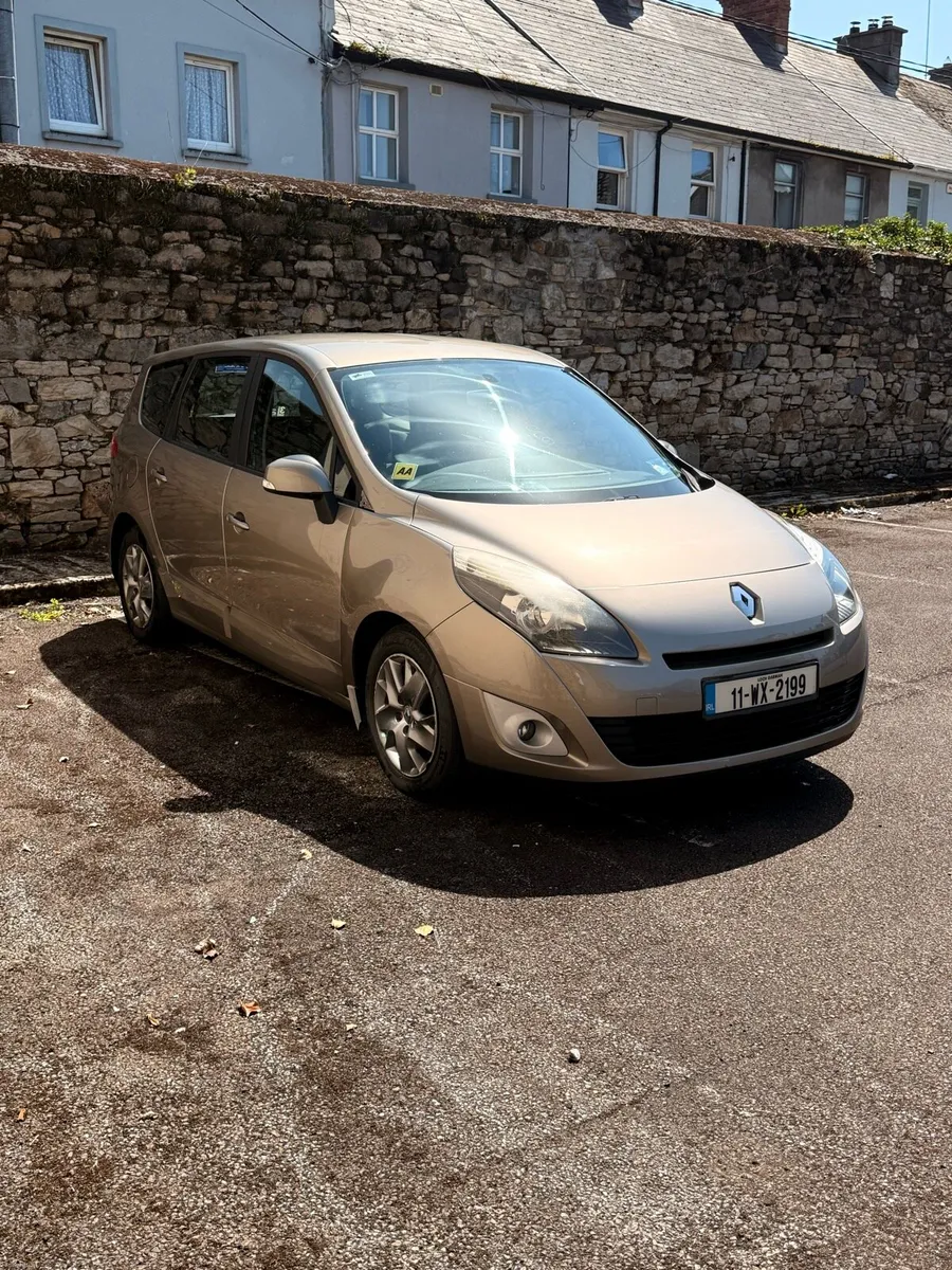 Renault Grand Scenic - Image 4