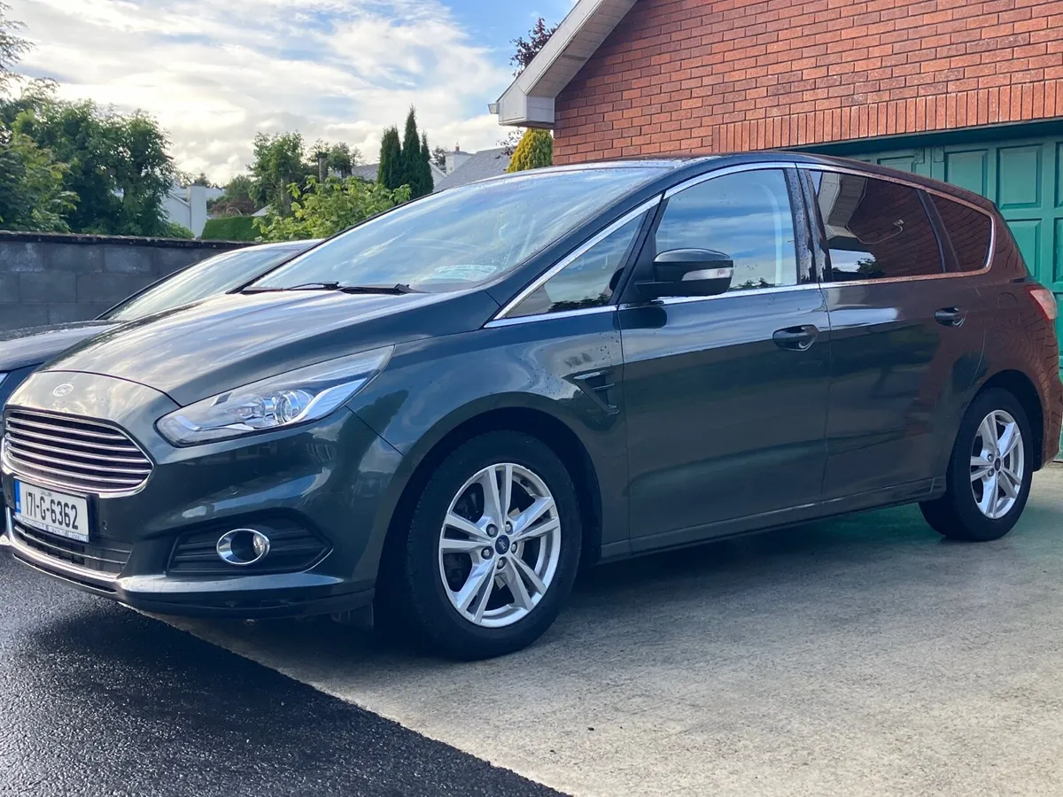 Ford S Max Titanium - Image 3