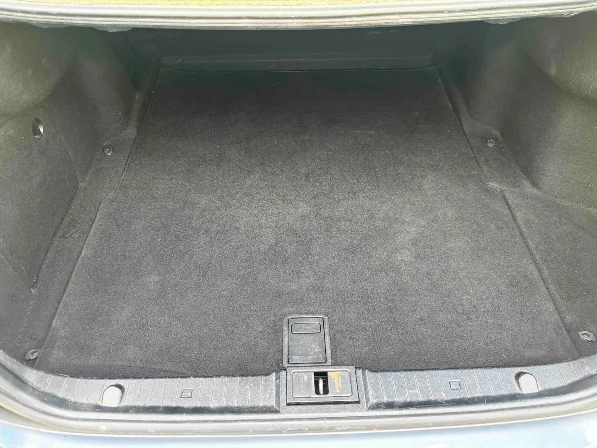 2005 Mercedes-Benz E-Class - Image 3