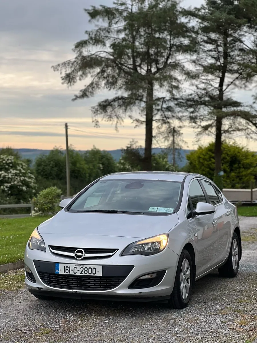 Opel Astra 2016 manual 1 owner 1.6 CDTi 136 PS - Image 1