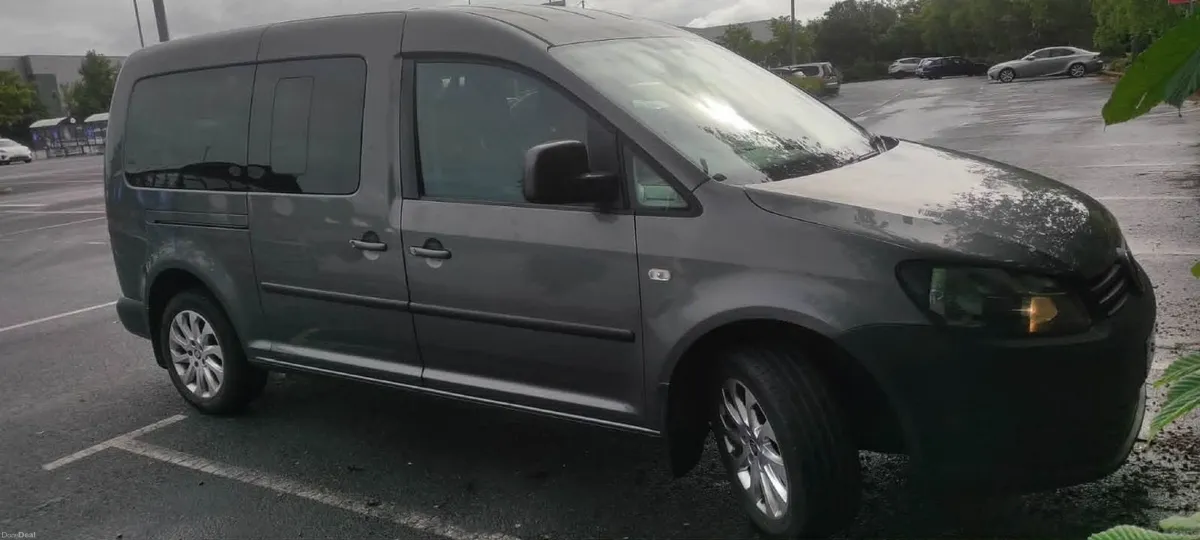 Volkswagen Caddy Maxi Life 2012 - Image 4