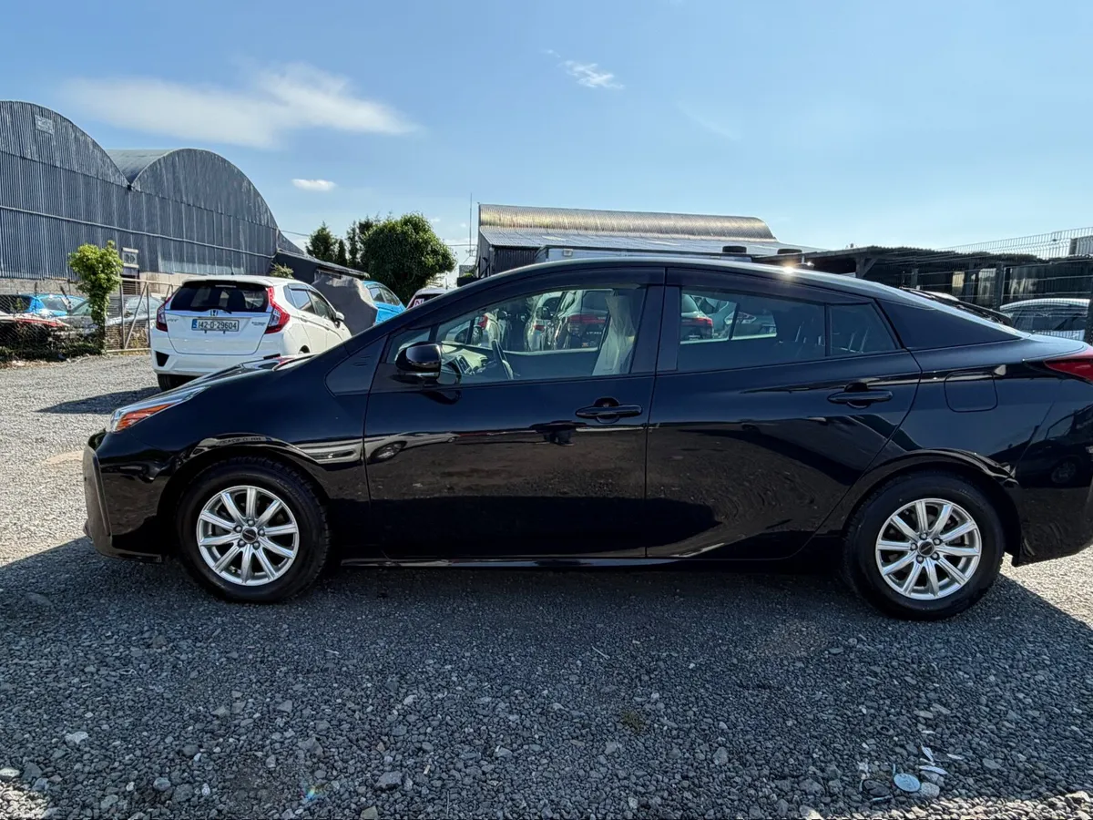 Prius 2021 (Taxi Plate  Available seperate) - Image 5