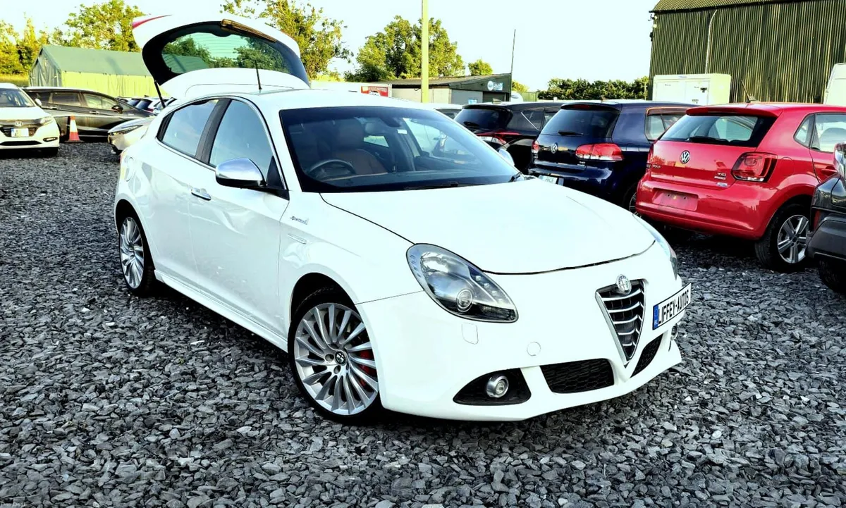 2015 Alfa Romeo Giulietta Sport-Automatic-Leather - Image 1