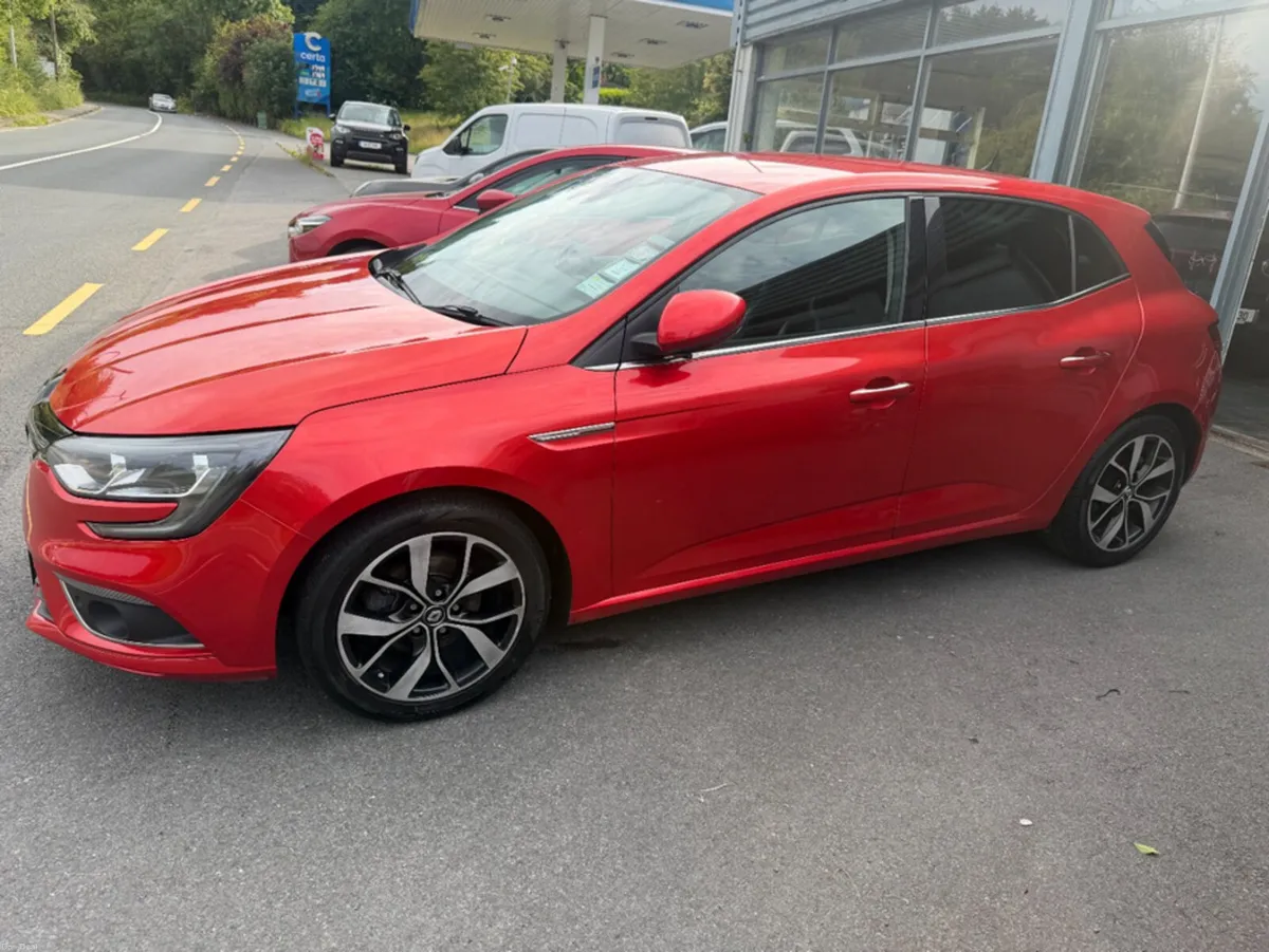 Renault Megane DYNAMIQUE S NAV DCI 110 4DR - Image 4