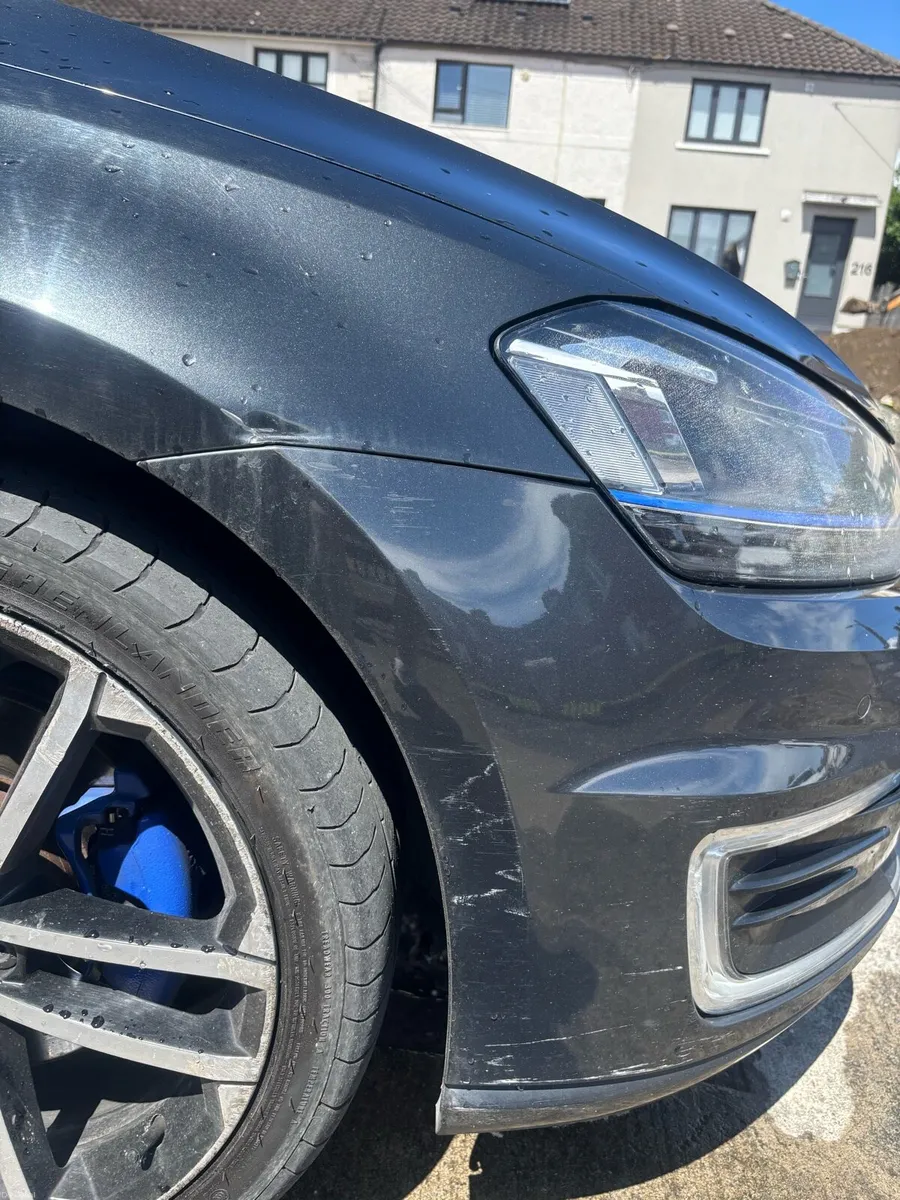Golf GTE - Image 1
