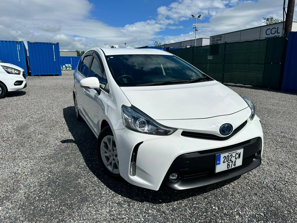 Toyota Prius alpha 7 seater 2020/2 - Image 1