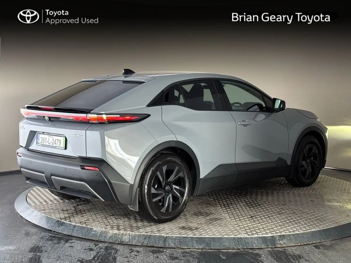 Toyota C-HR C-HR+ Sport Electric - Image 2