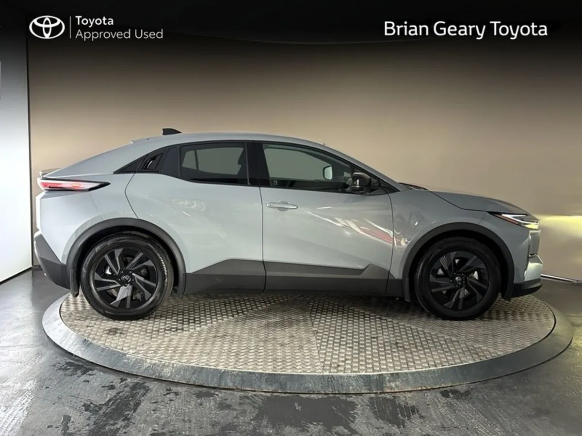 Toyota C-HR C-HR+ Sport Electric - Image 3