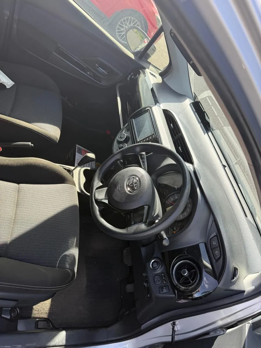 Toyota Vitz 2018 Auto 2 year NCT - Image 2