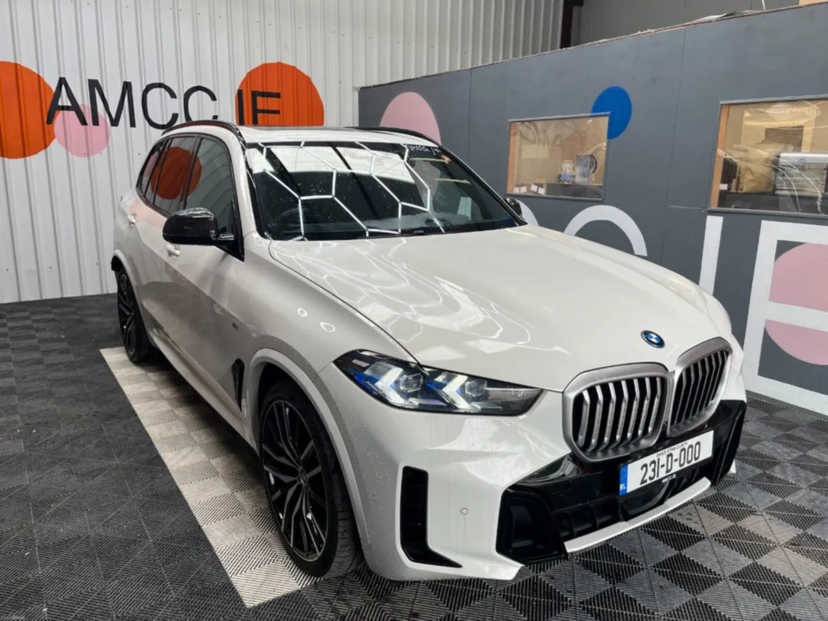 BMW X5 2023 BMW X5 XDRIVE 50E M-SPORT 3.0 AUTOMATI - Image 1