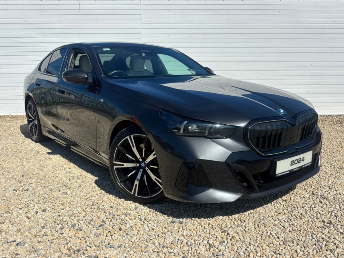 BMW 5-Series 530E - MSPORT - AUTO - Image 1