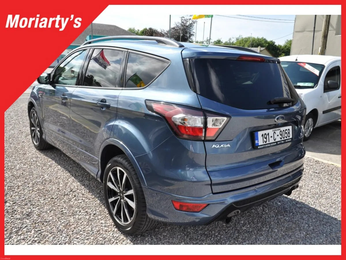 Ford Kuga ST-LINE 1.5 TDCI 120PS 4DR - Image 4