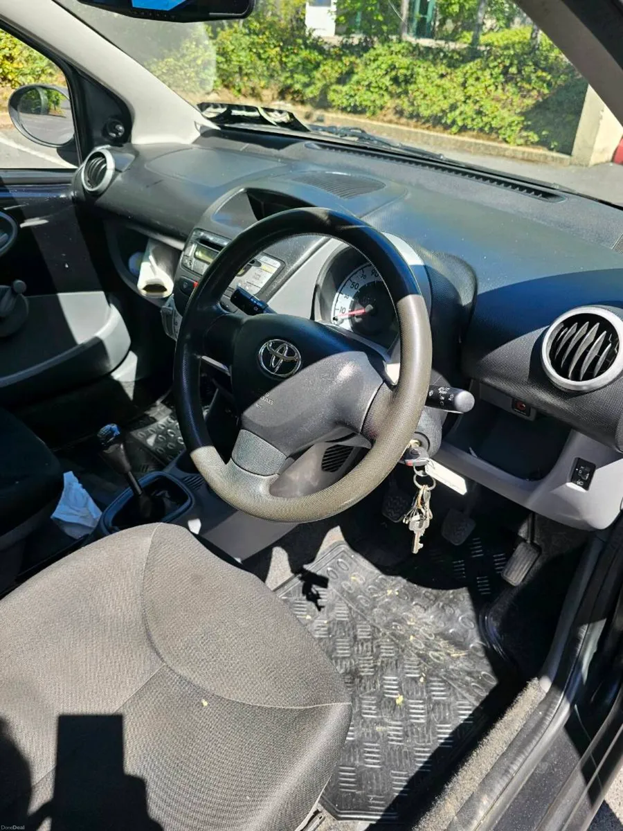 Car - Image 4