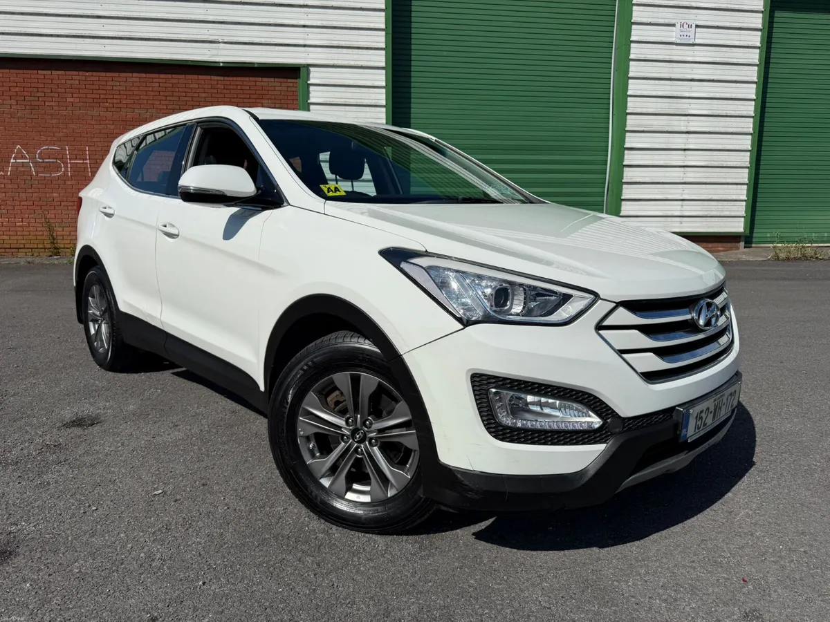 2015 Hyundai Santa-Fe Comfort 2.2 Diesel 7 Seater - Image 2