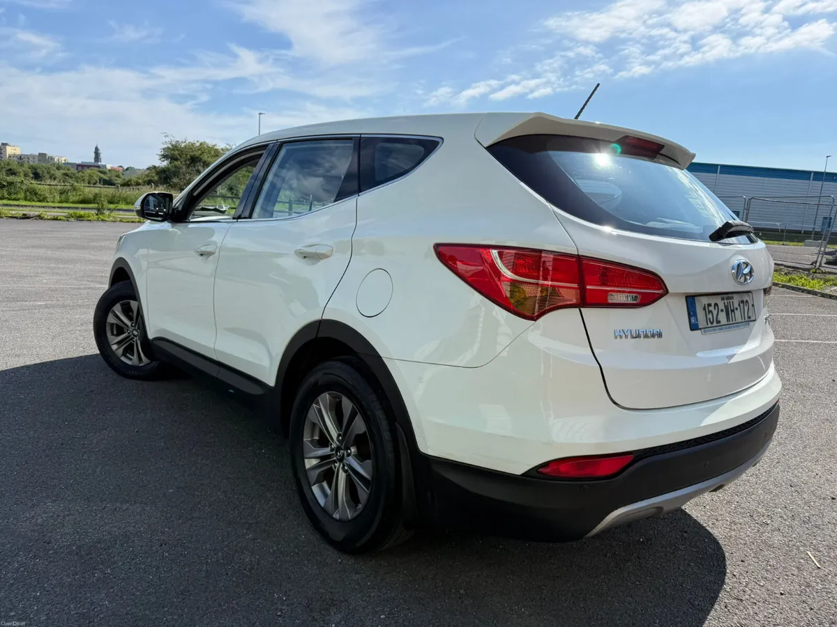 2015 Hyundai Santa-Fe Comfort 2.2 Diesel 7 Seater - Image 4