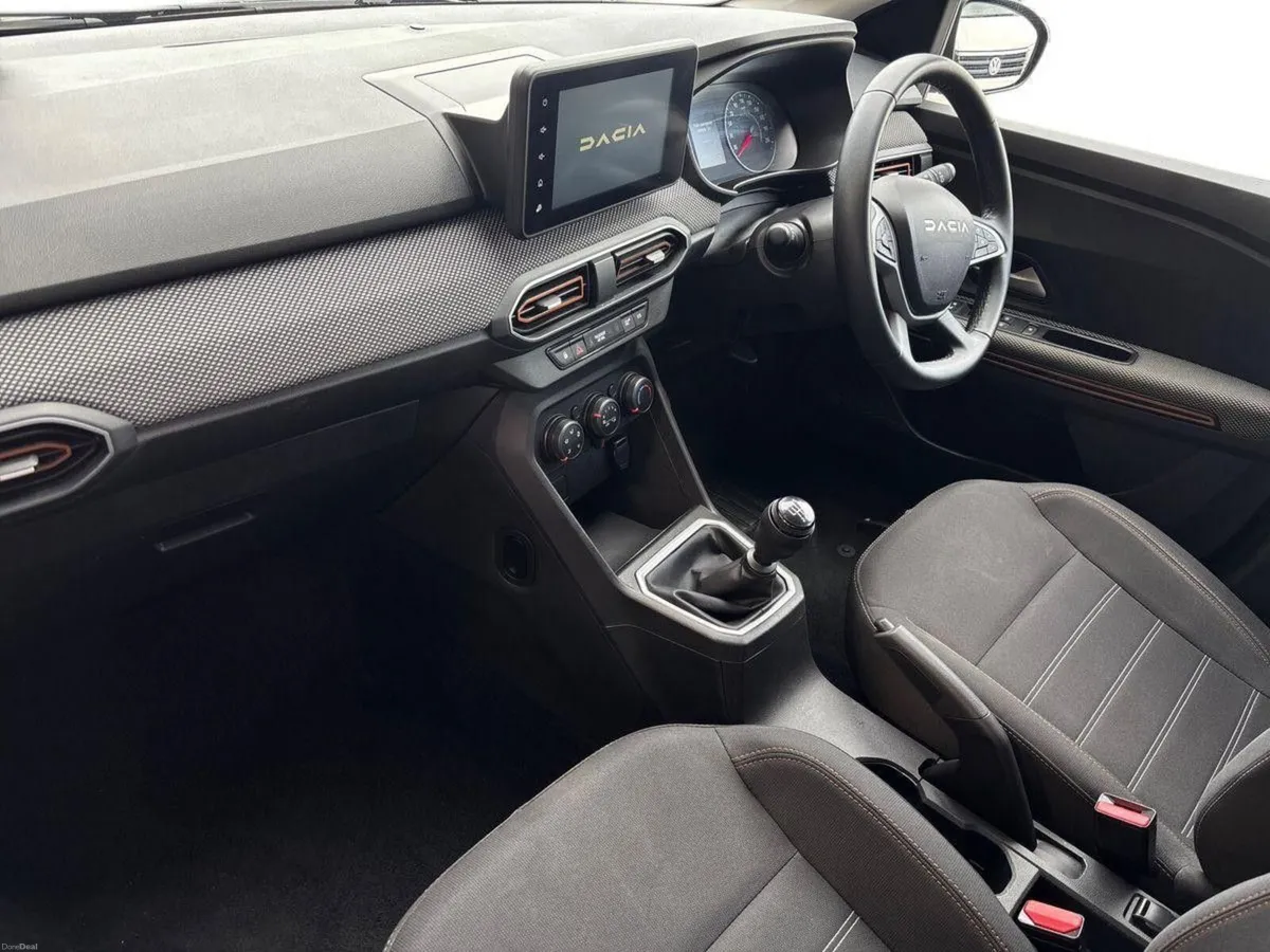 Dacia Sandero Stepway TCe 90 STEPWAY Expression - Image 3