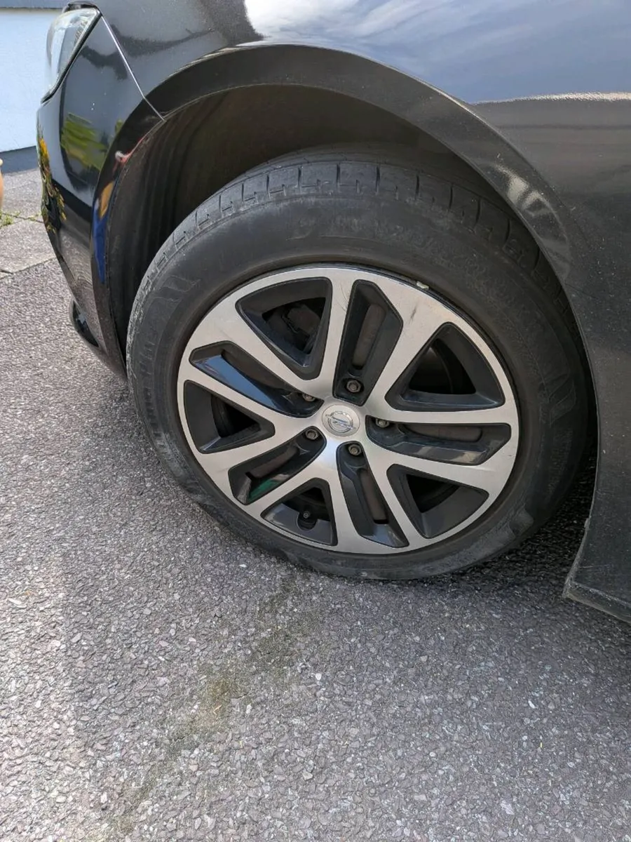 Insignia 2.0 - Image 3