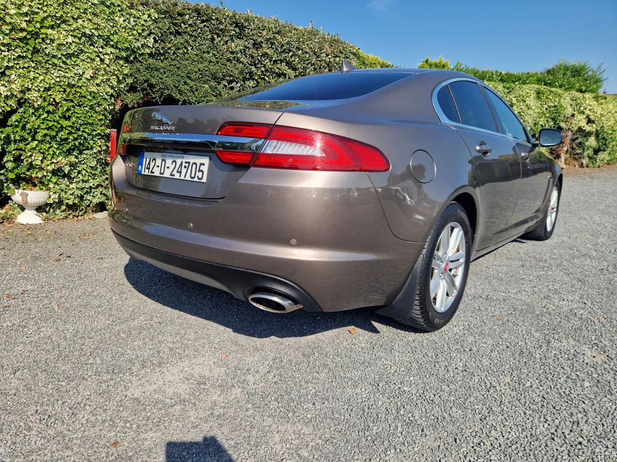Jaguar XF  2.2d Auto 2014 - Image 4