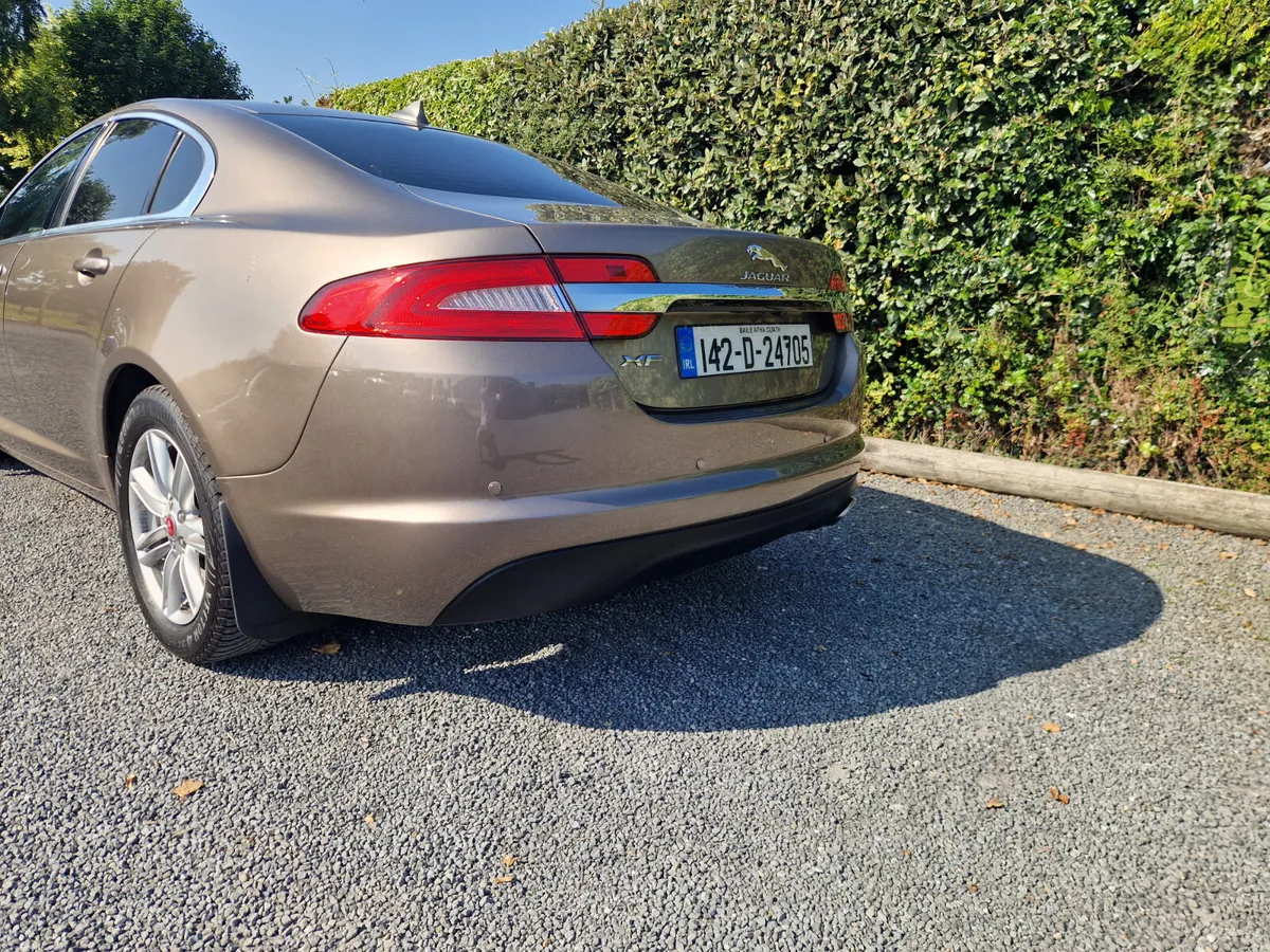 Jaguar XF  2.2d Auto 2014 - Image 3